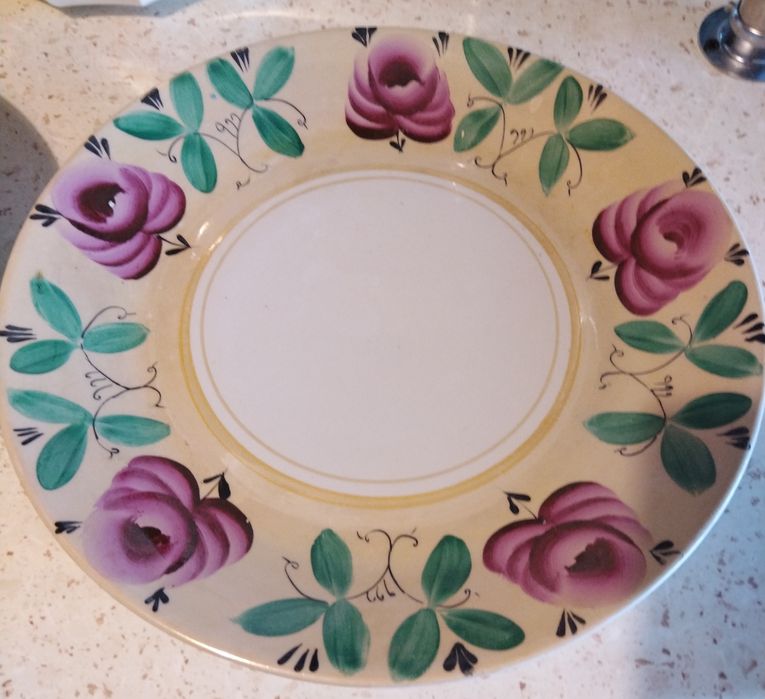 Продаются большие блюда