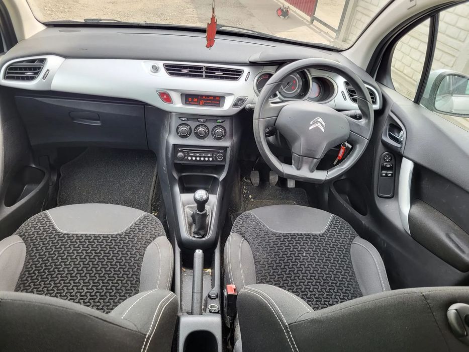 Bara fata /Capota/Faruri/Aripa stanga-dreapta/Trager CITROEN C3 AN 2011 1.6 HDI