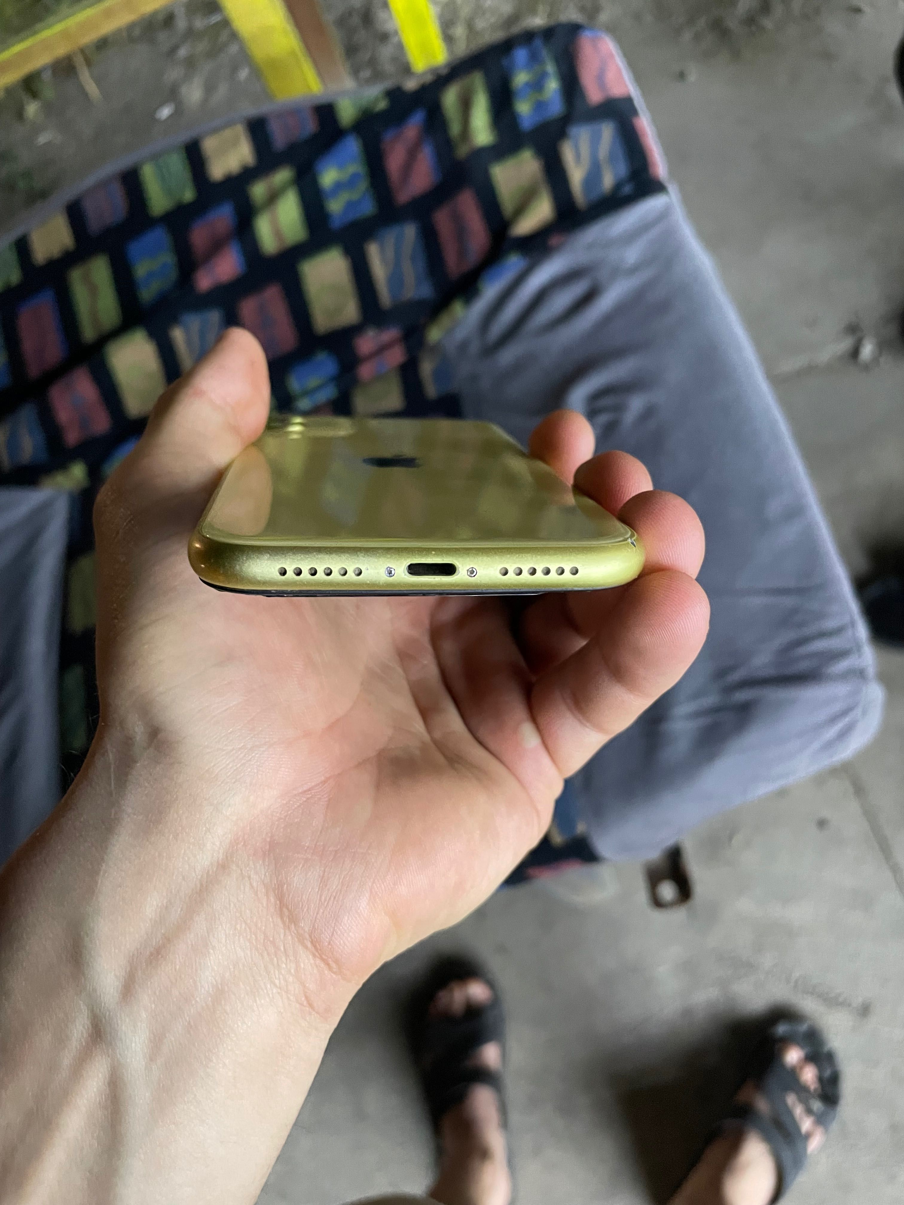 IPhone 11,128 в хорошем состоянии