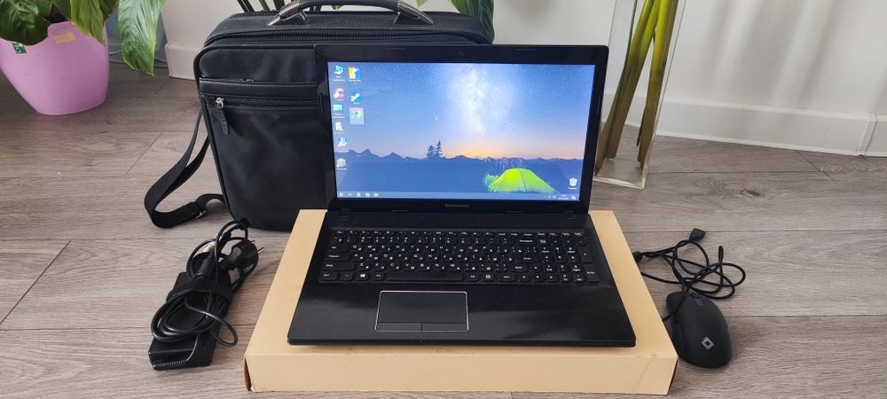 LENOVO Core i7 ОЗУ8 SSD240