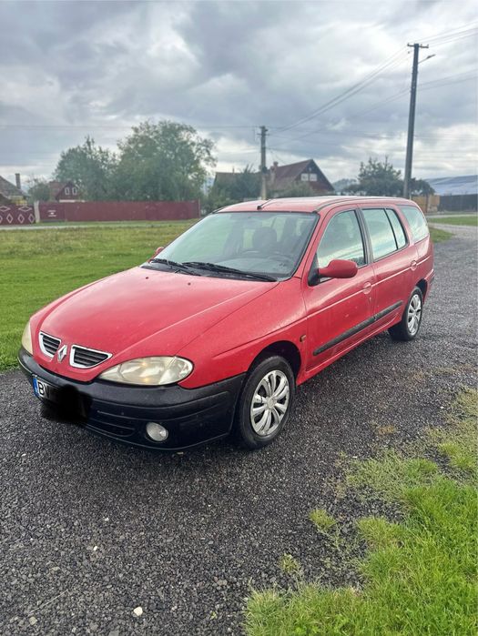 Reno Megan din 2000 de 1,6 Benzina