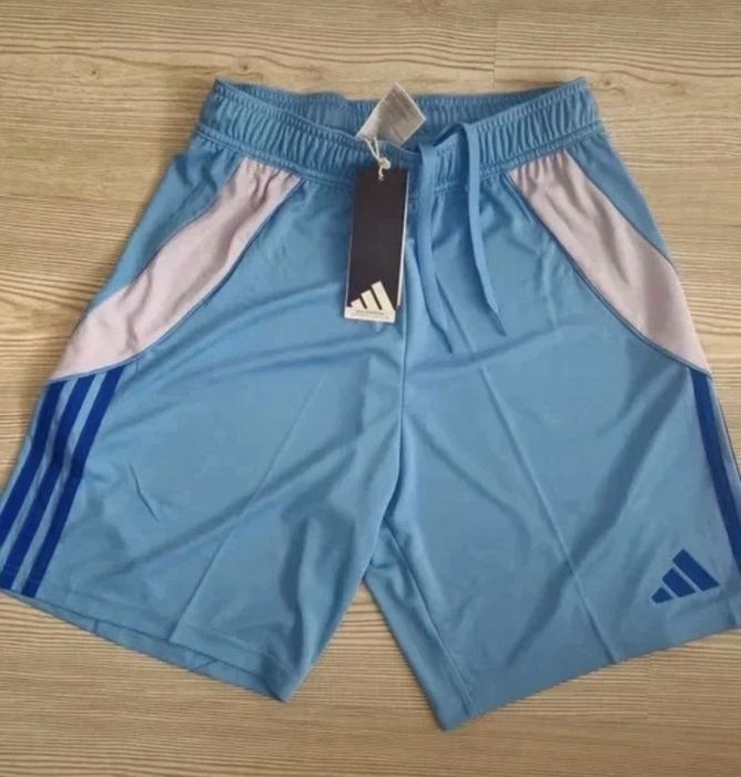 Pantaloni scurți Adidas