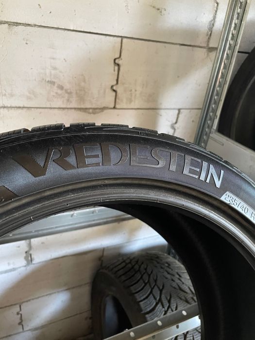 235/40R19 Vredestein Wintrac Extreme S doua anvelope de iarna