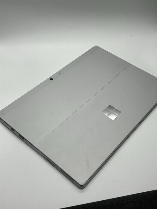 Tablet Microsoft Surface PRO 5 - 1807 - Sticla Crapata -i5 - 256Gb SSD