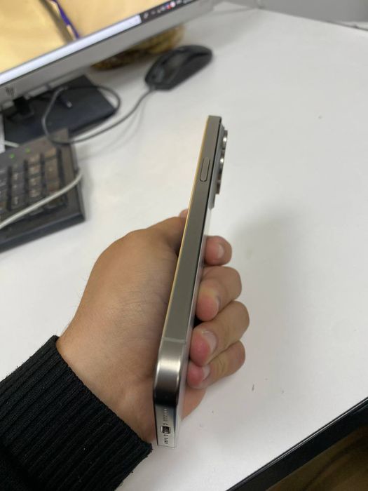 iPhone 15 PRO MAX
Yomkost: 84
Xotira: 256GB
Hama joyi radnoy
Zerikanla