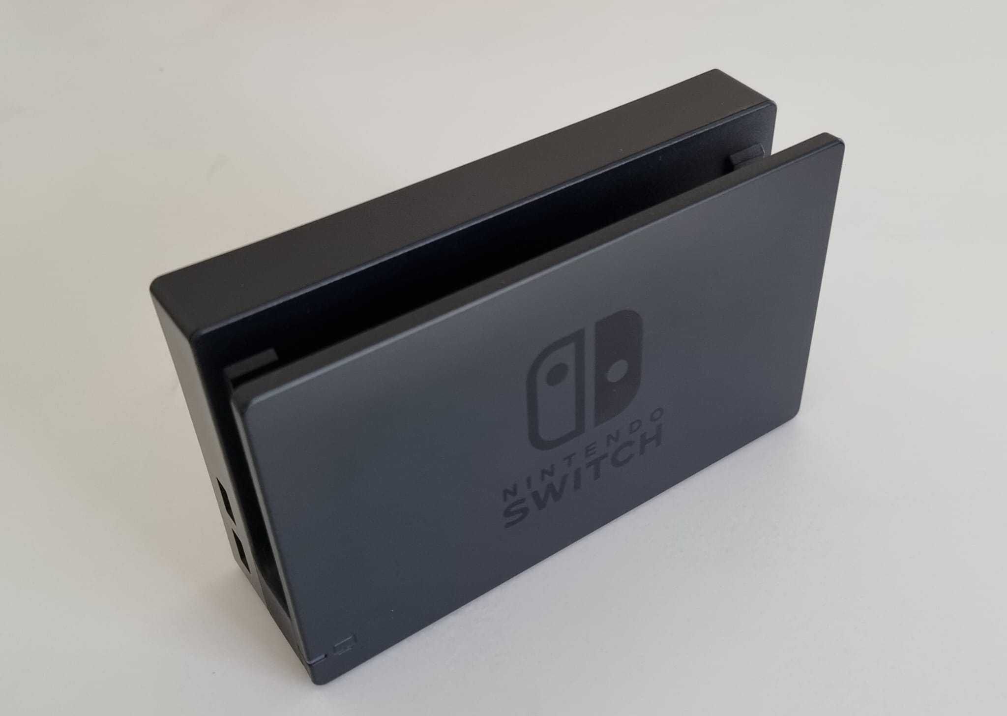 Nintendo Switch OLED (RED & BLUE JOY-CONS)- ca nou + accesorii premium