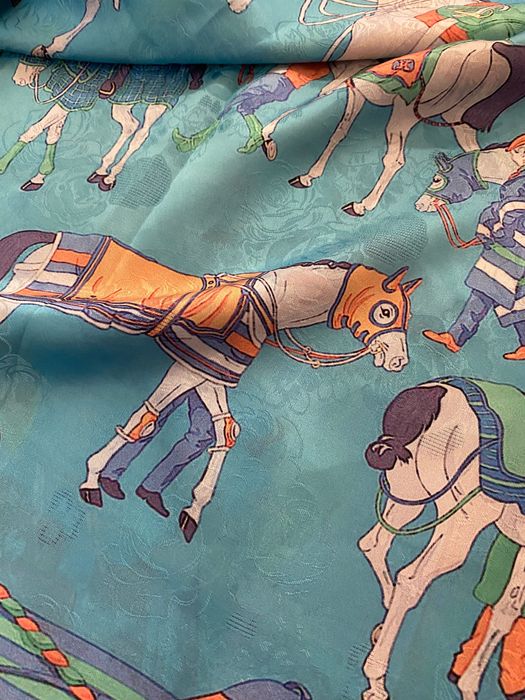 Дамски шал естествена коприна