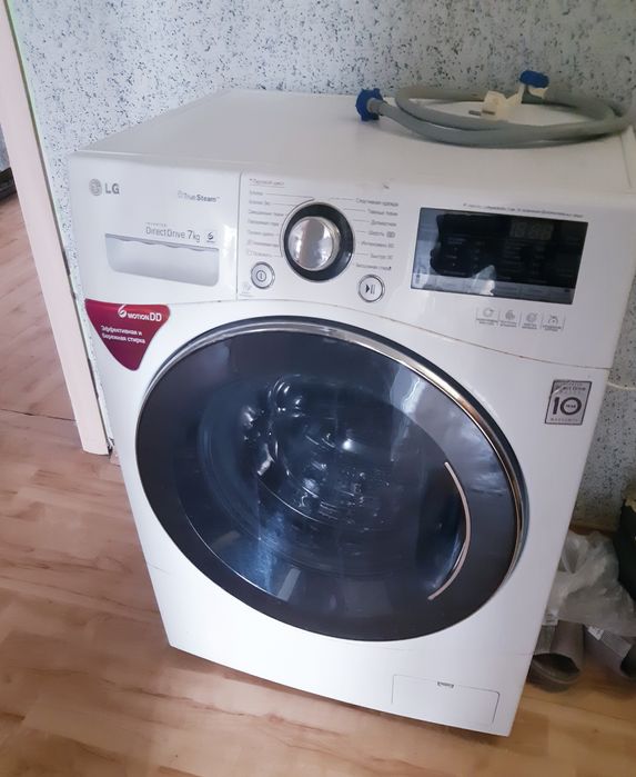 Продам стиральную машину LG. 7 кг. загрузка. В отличном состояний. В с