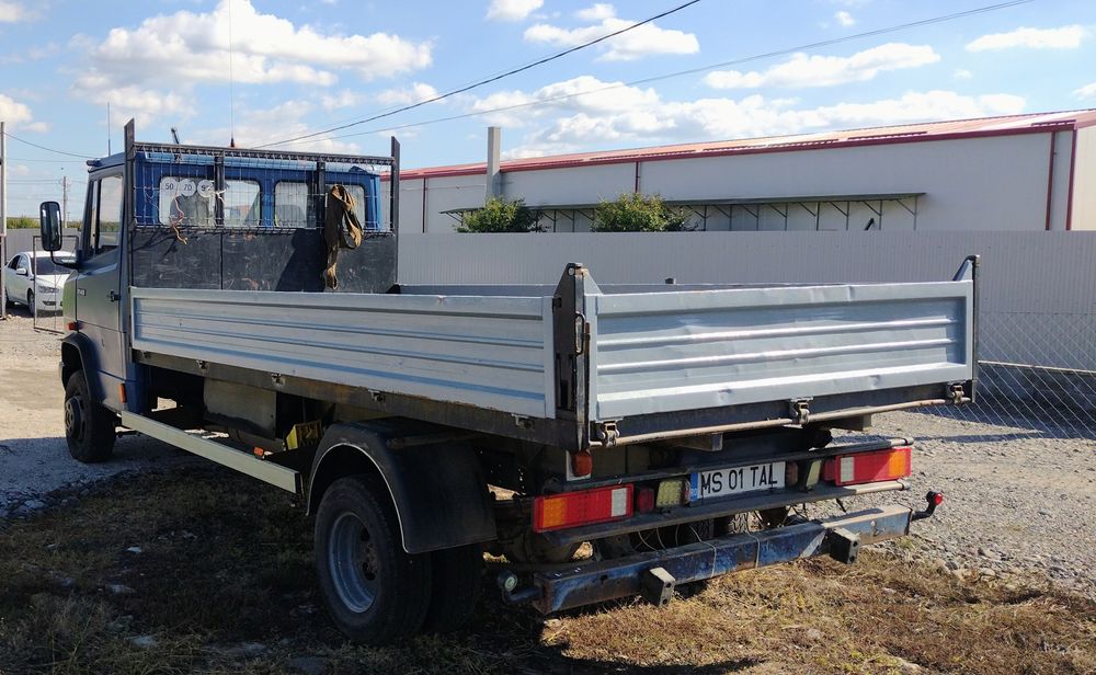 Mercedes Vario 714 D Basculabil