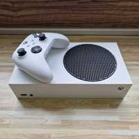 XBOX Series S с нов контролер