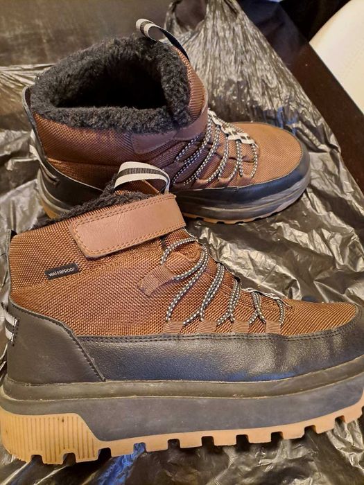 Обувки зимни боти