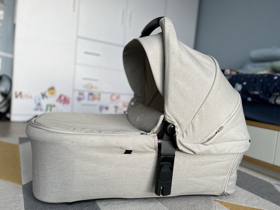 Кош за новородено Jane Sweet carrycot