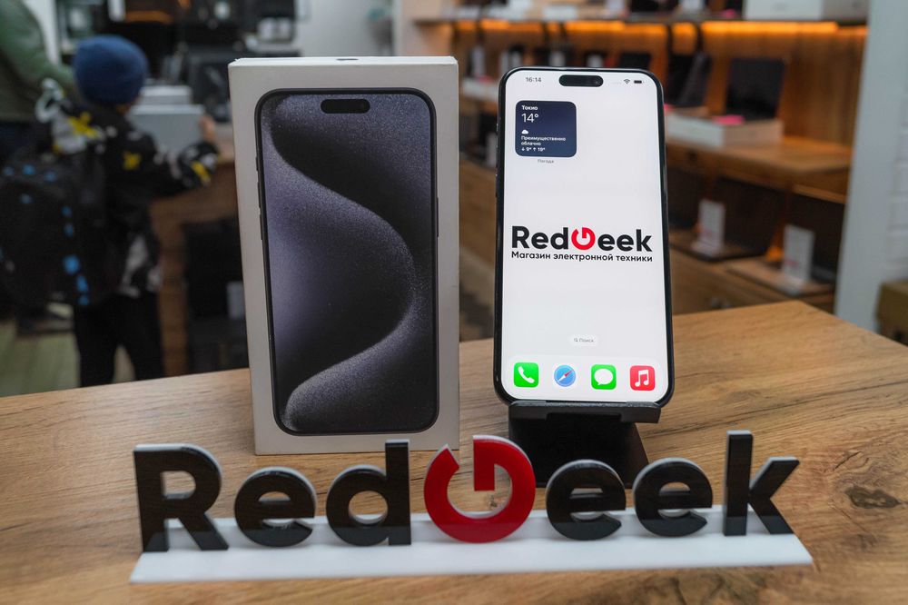 iPhone 15 Pro Max  256GB Магазин Red Geek