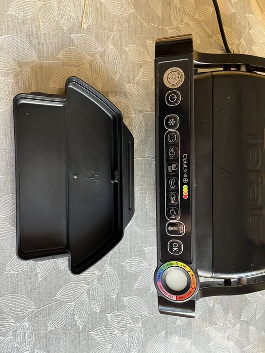 Продавам грил Tefal OptiGril +