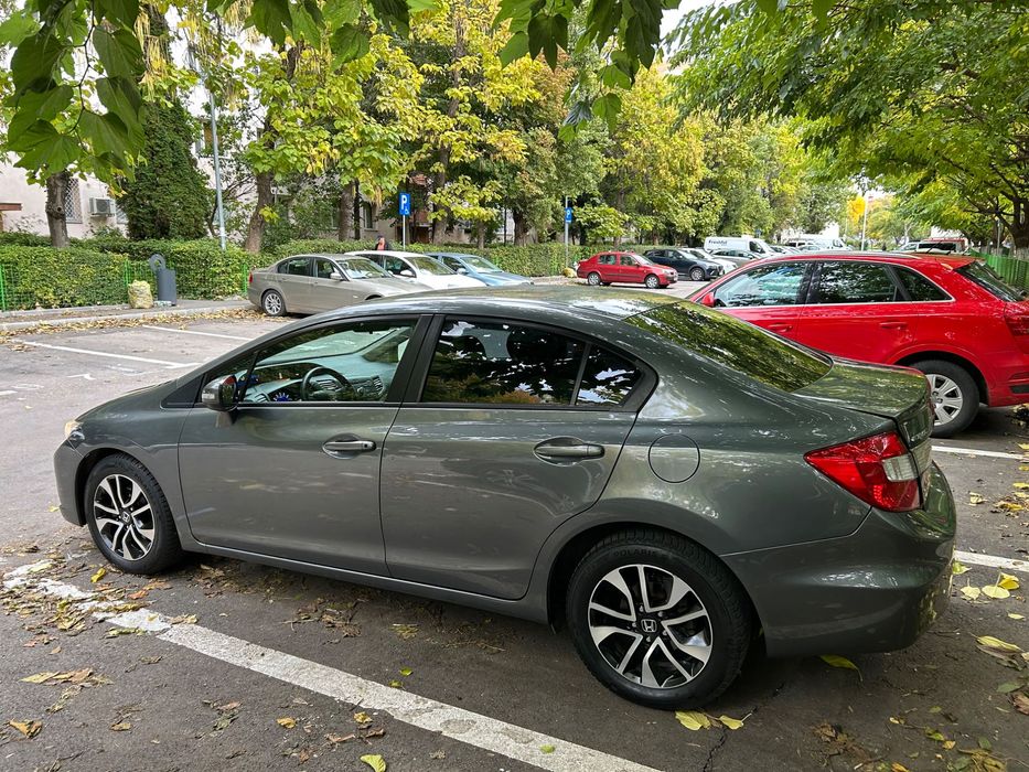 Honda Civic 4D LS 1.8P M/T