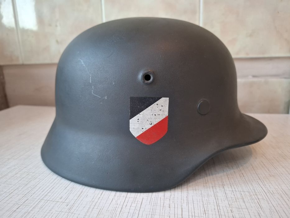 Каска военного периода.