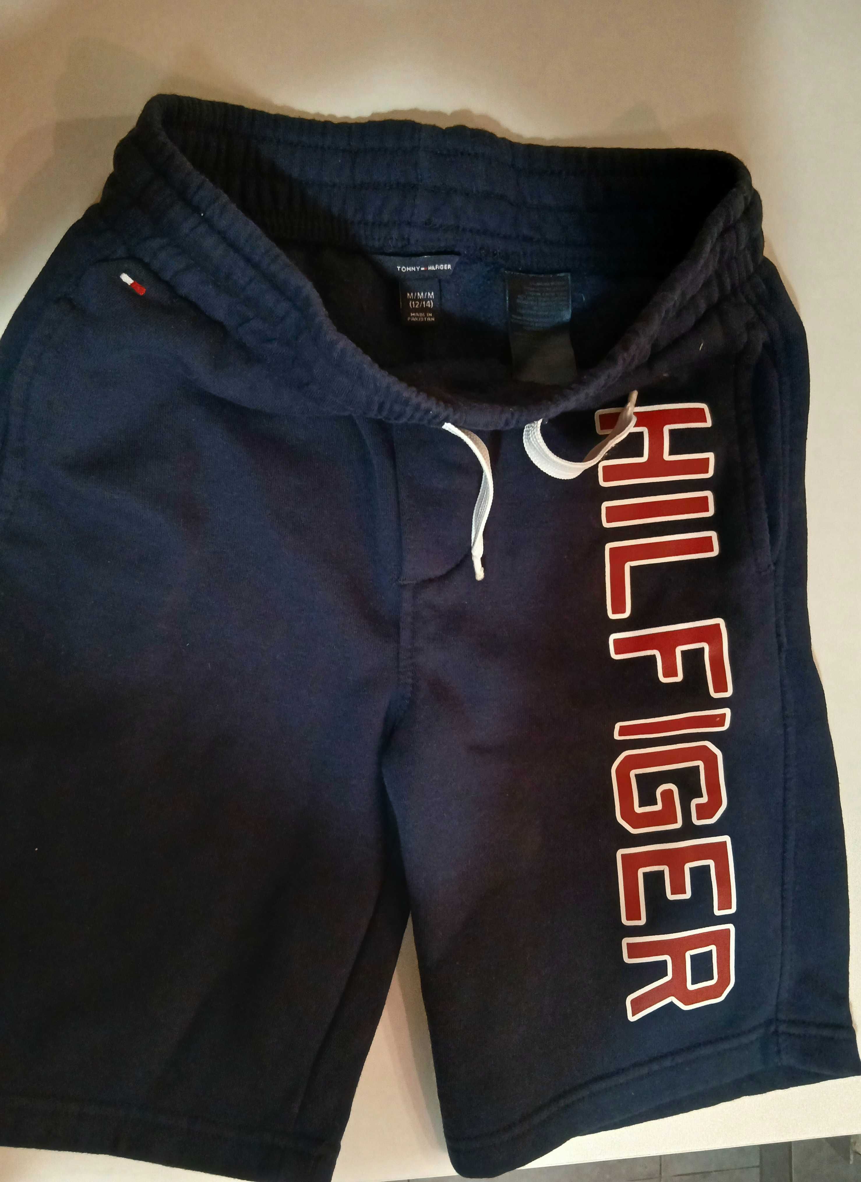 Tommy Hilfiger панталонки и блузка