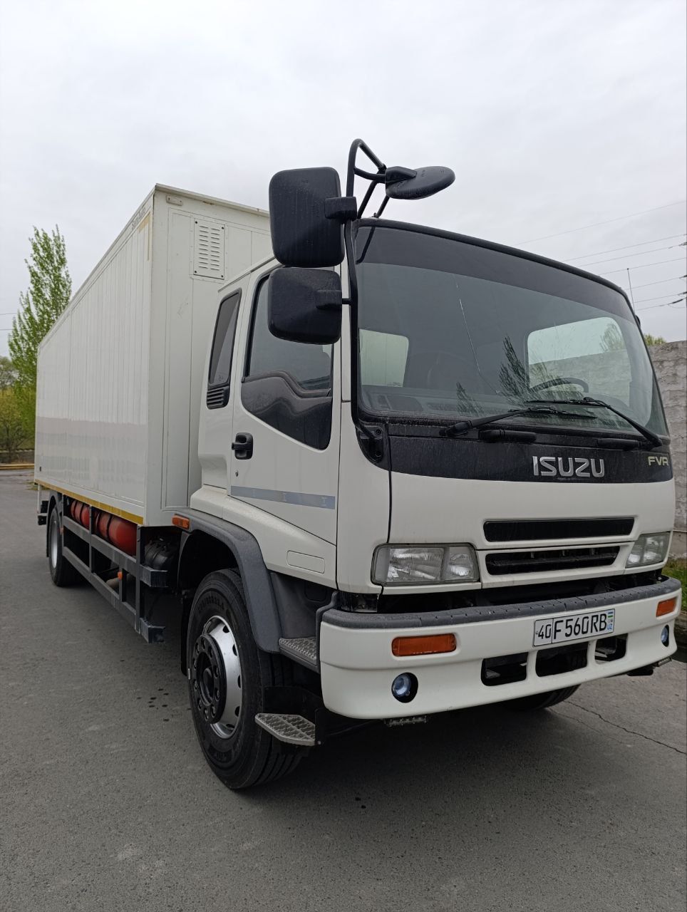 Isuzu FVR sotiladi