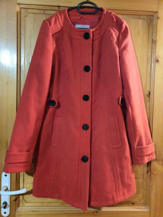 Дамско червено палто