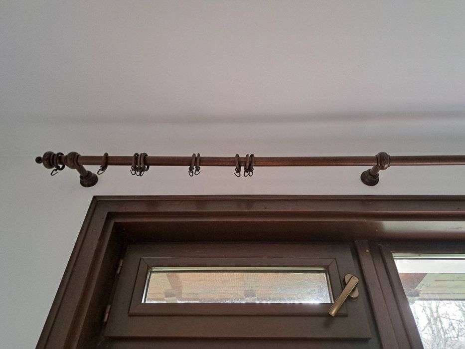 Дървени корнизи  в различни размери