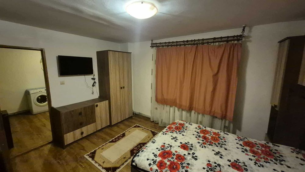Apartament tip studio cu dormitor separat | cu centrală proprie