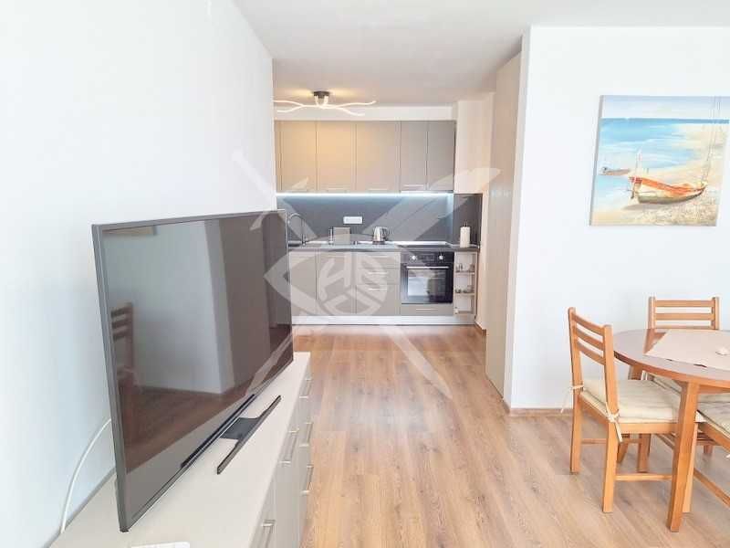 Продава се Двустаен апартамент в Свети Влас - 61 кв.м за 1722 €/кв.м - Снимка #1