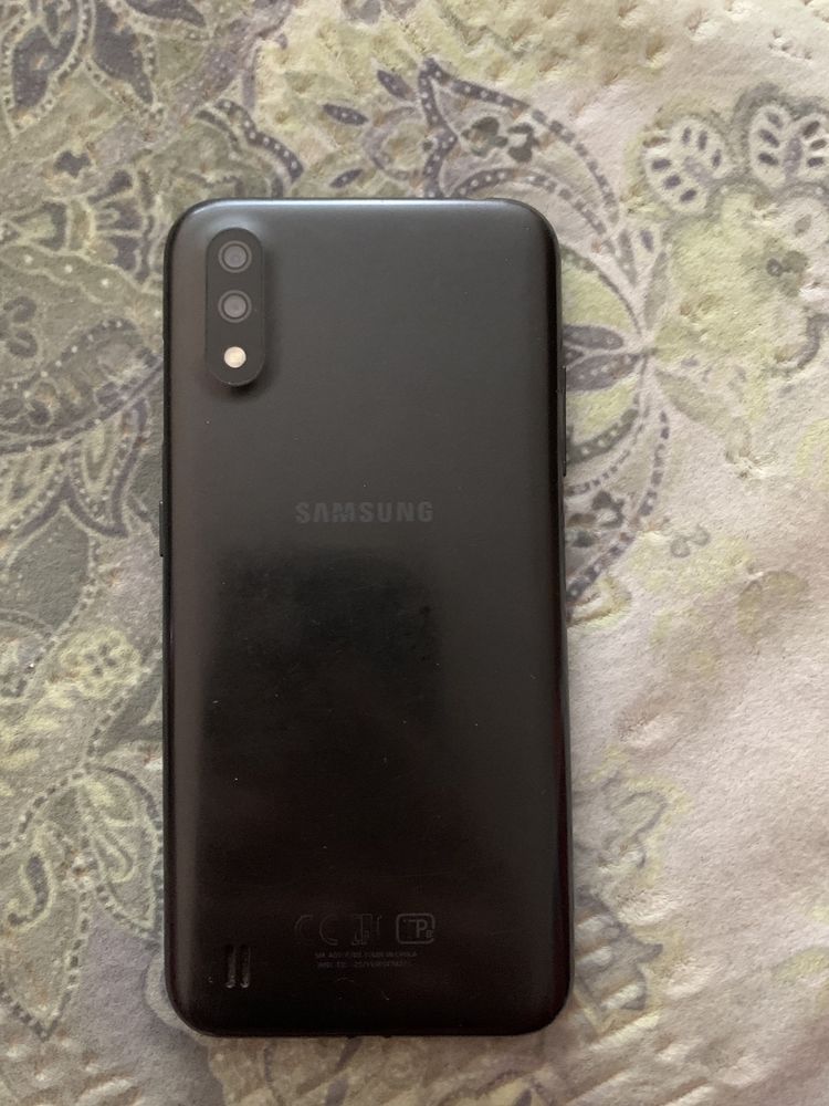 Samsung A01 продам строчно