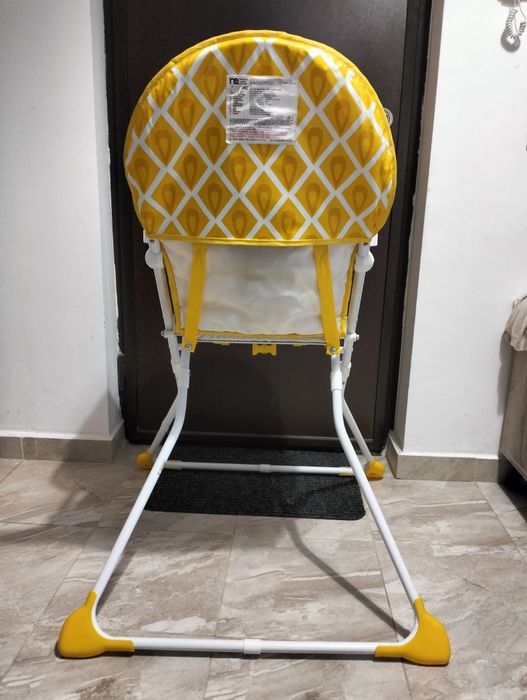 Scaun bebeluș  mothercare pentru a servi masa!