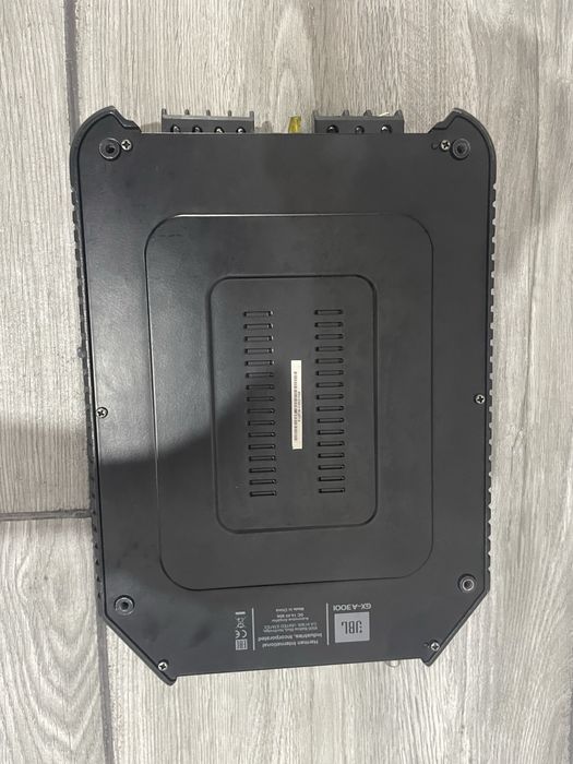 Vand subwoofer Alpine SWT-12S4