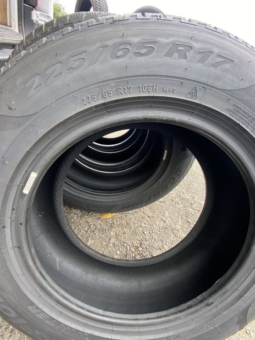 225/65/17/Pirelli scorpion winter