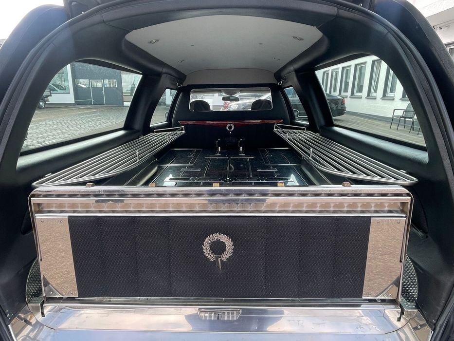 Mercedes Dric  SD Funerar