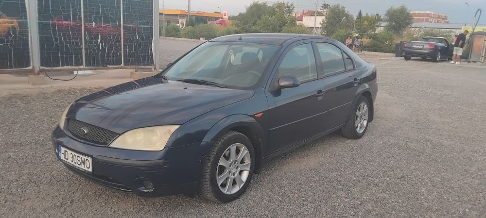 Ford mondeo 2005 2.0 140cp vand urgent!!