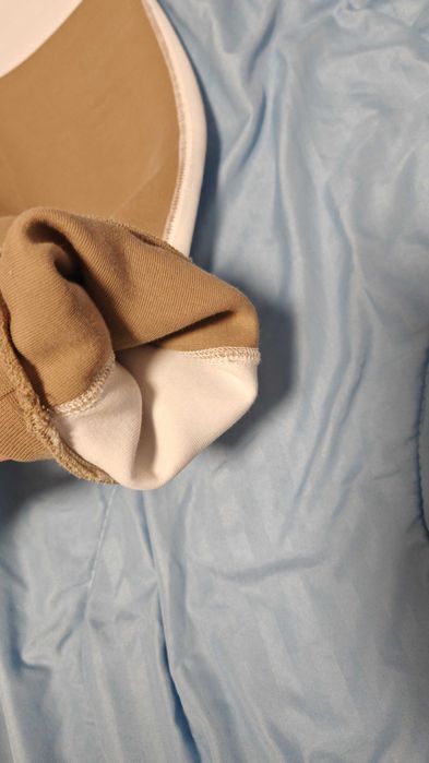 Nike Tech Model Vechi Crem si Maro Marime M