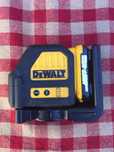 DeWALT DCE088G/лазерен нивел зелен лъч/+батерия 2ah/+магнитна стойка