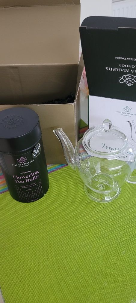 Set ceai si ceainic pentru preparat ceai