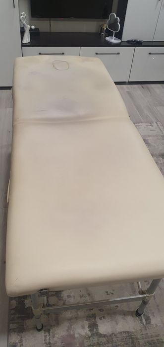 Masă de masaj portabilă cu husă inclusă in preț
