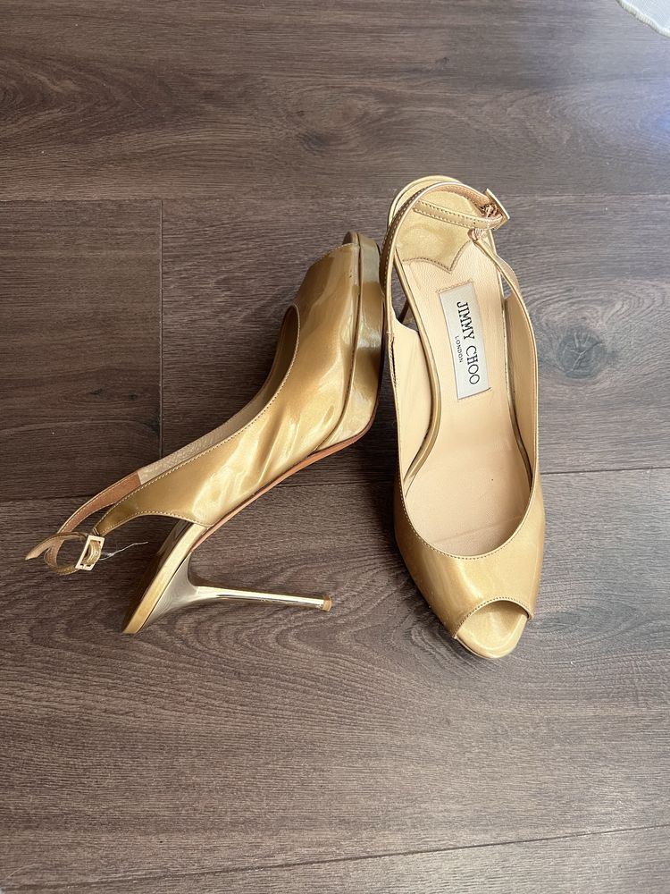 Sandale aurii Jimmy Choo