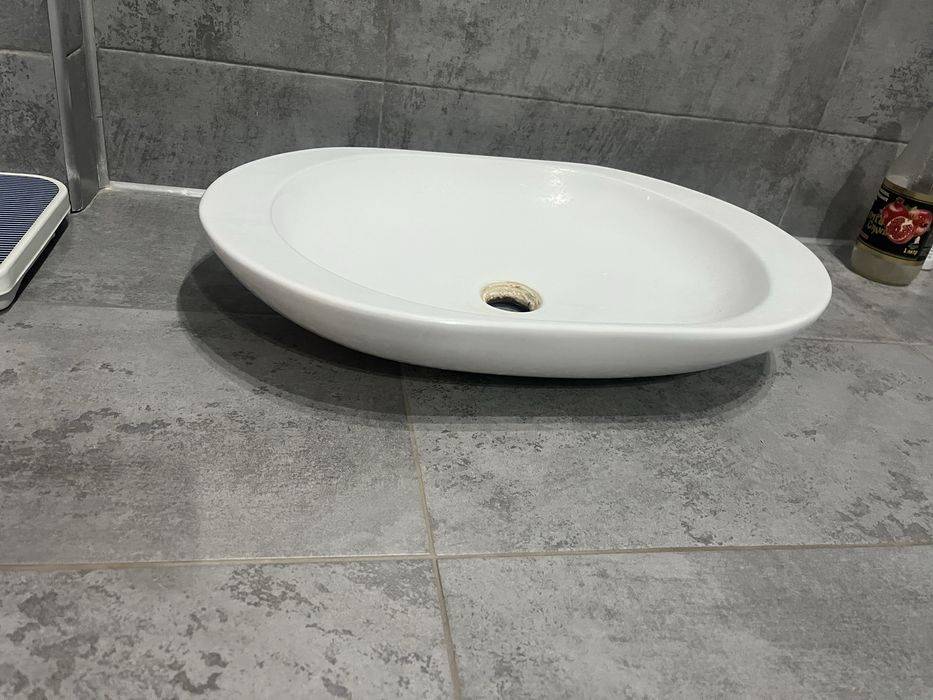 Раковина керамическая