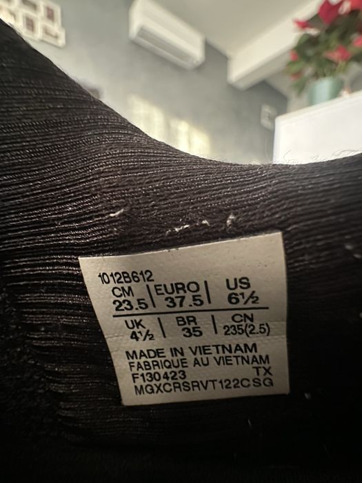 Adidasi alergare Asics