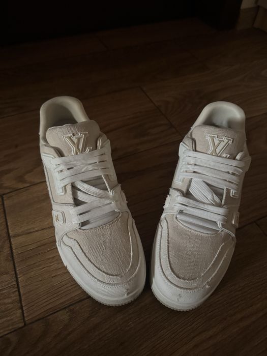Adidasi in stare perfect noua (LV) Marimea 45