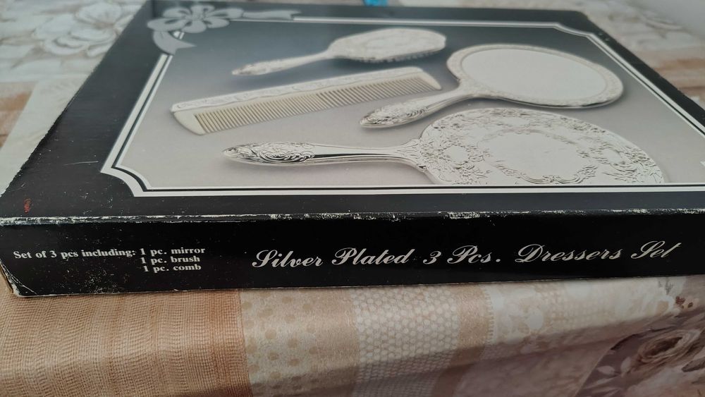 Посребрен комплект