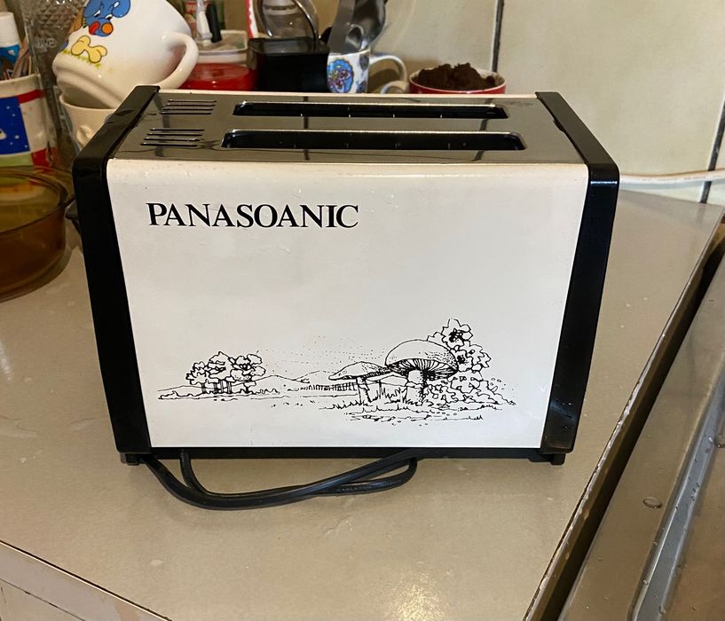 Тостер бял неизползван