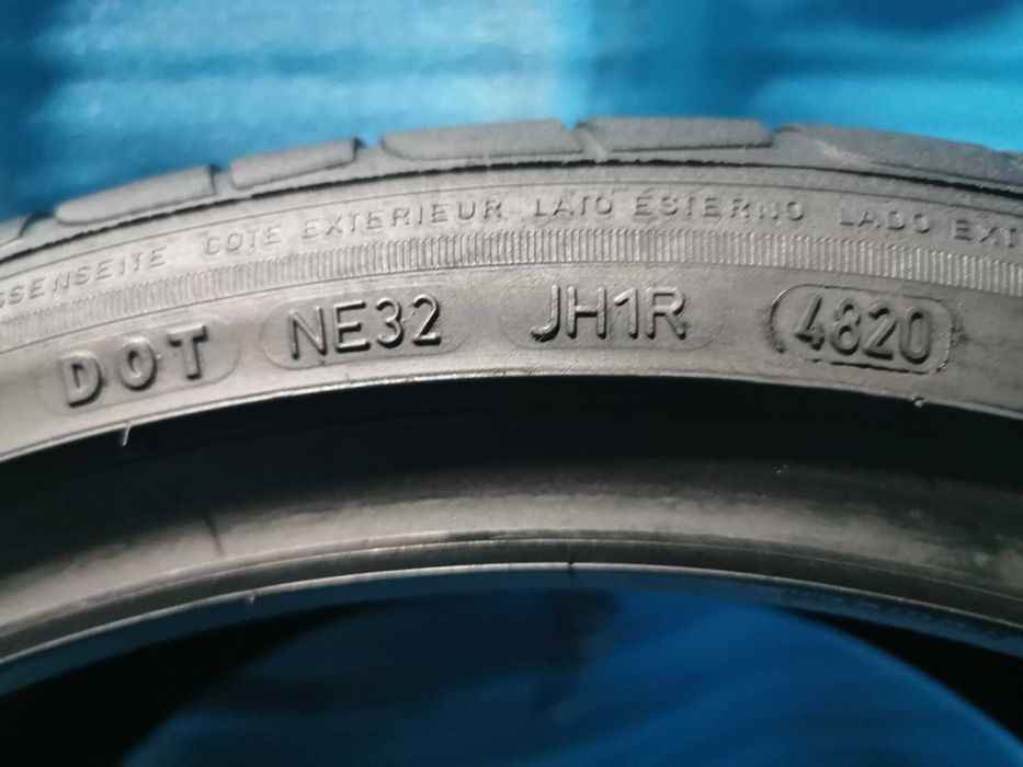 255 35 19 goodyear runflat 2 buc