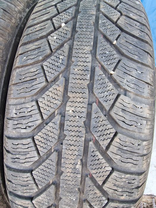 Anvelope 235/60R18 marca Semperit, M +S, DOT 2021