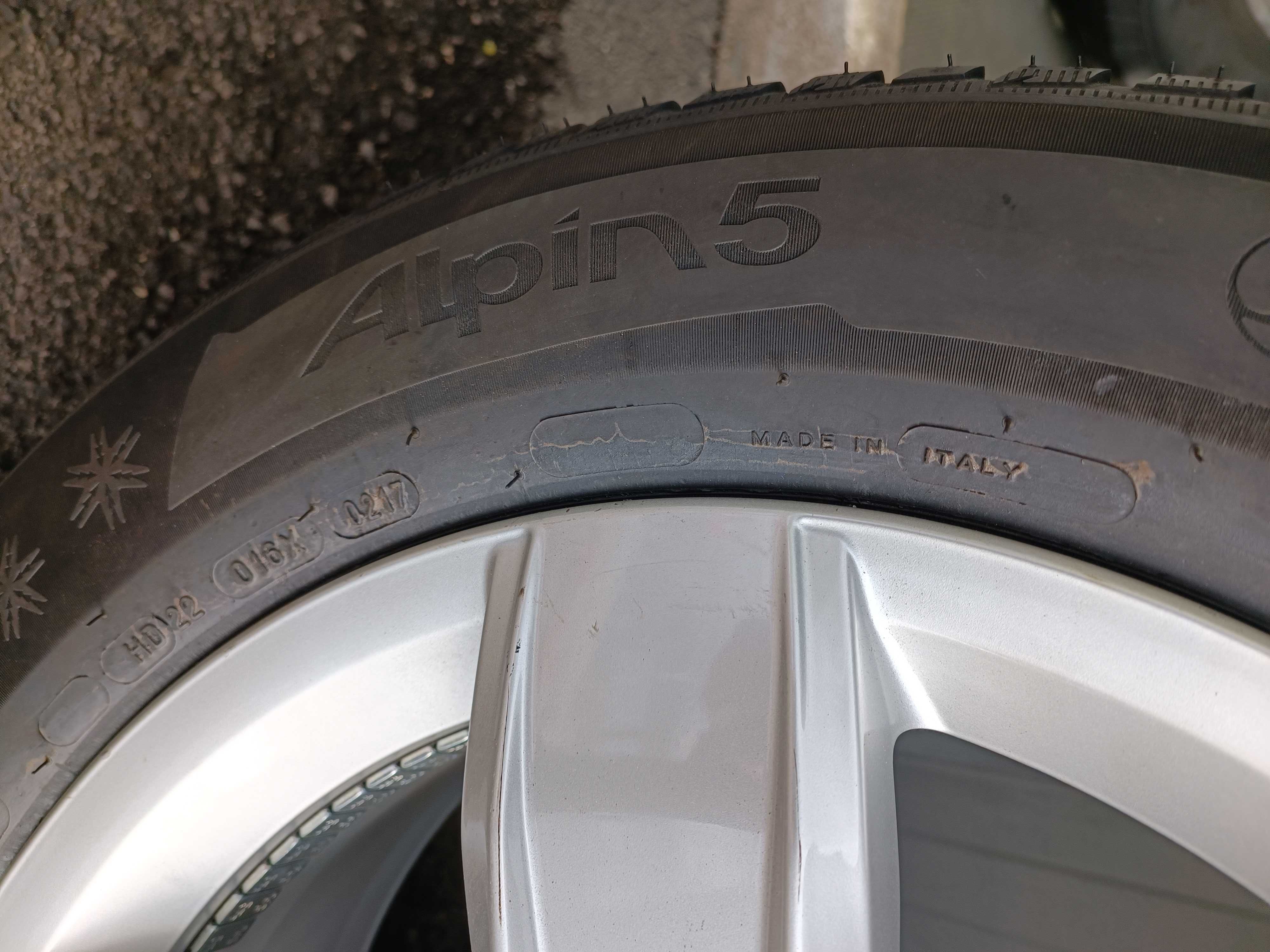 Нови ОРИГИНАЛНИ джанти 17 цола 5 112 за VW + Зимни гуми Michelin