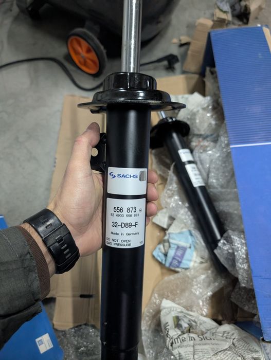 Предни амортисьори Sachs BMW E46