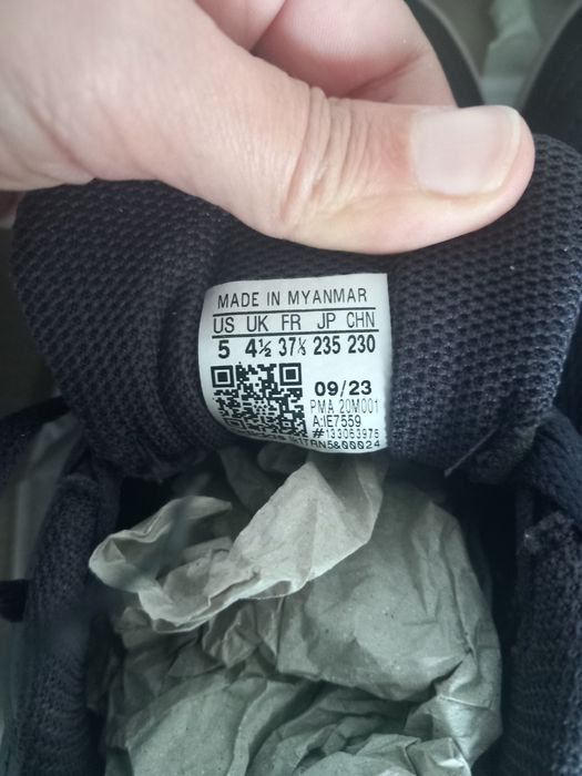 Нови оригинални маратонки