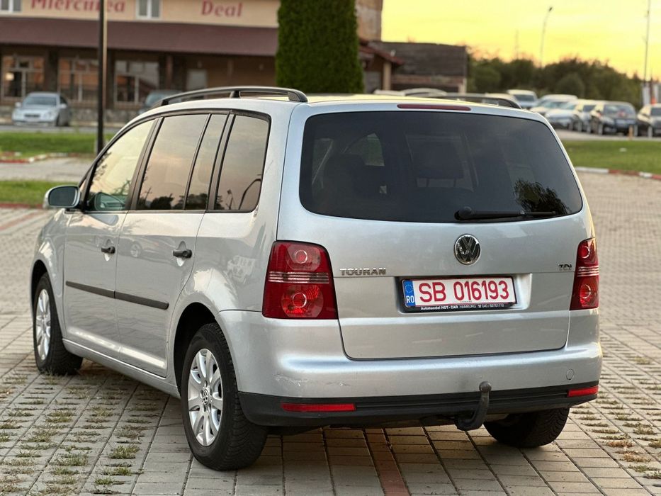 Wv Turan 1.900 Tdi 6+1 Trepte 7 Locuri Nr rosu valabil Preț 3400 Neg