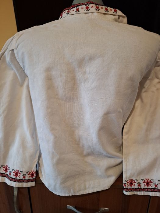 Юношеска риза за носия