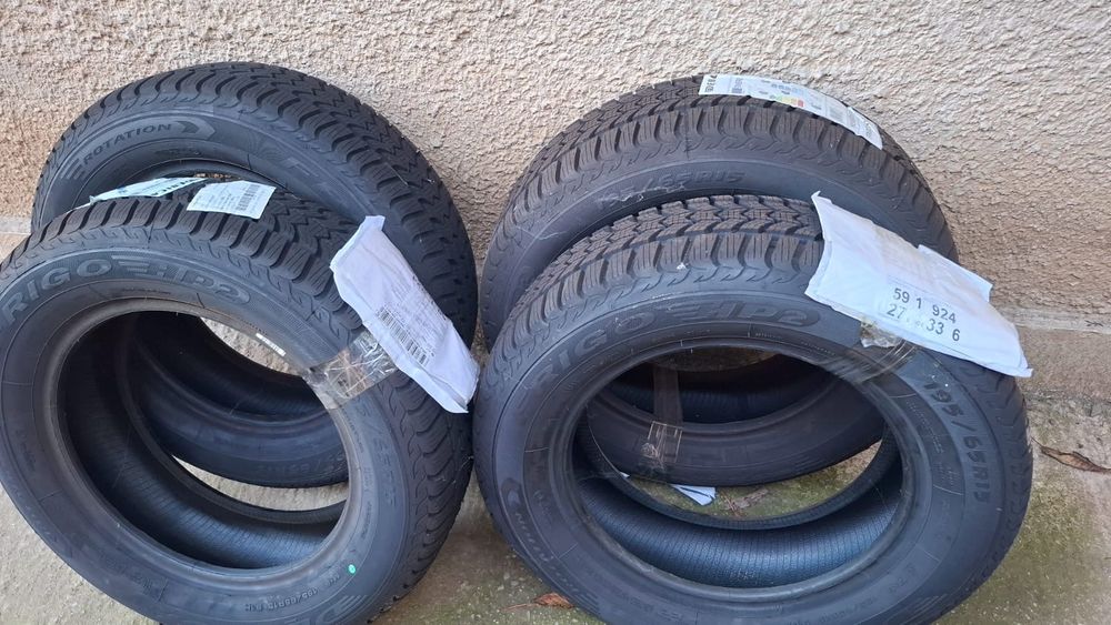 Vând anvelope iarna Debica 195/65 R15